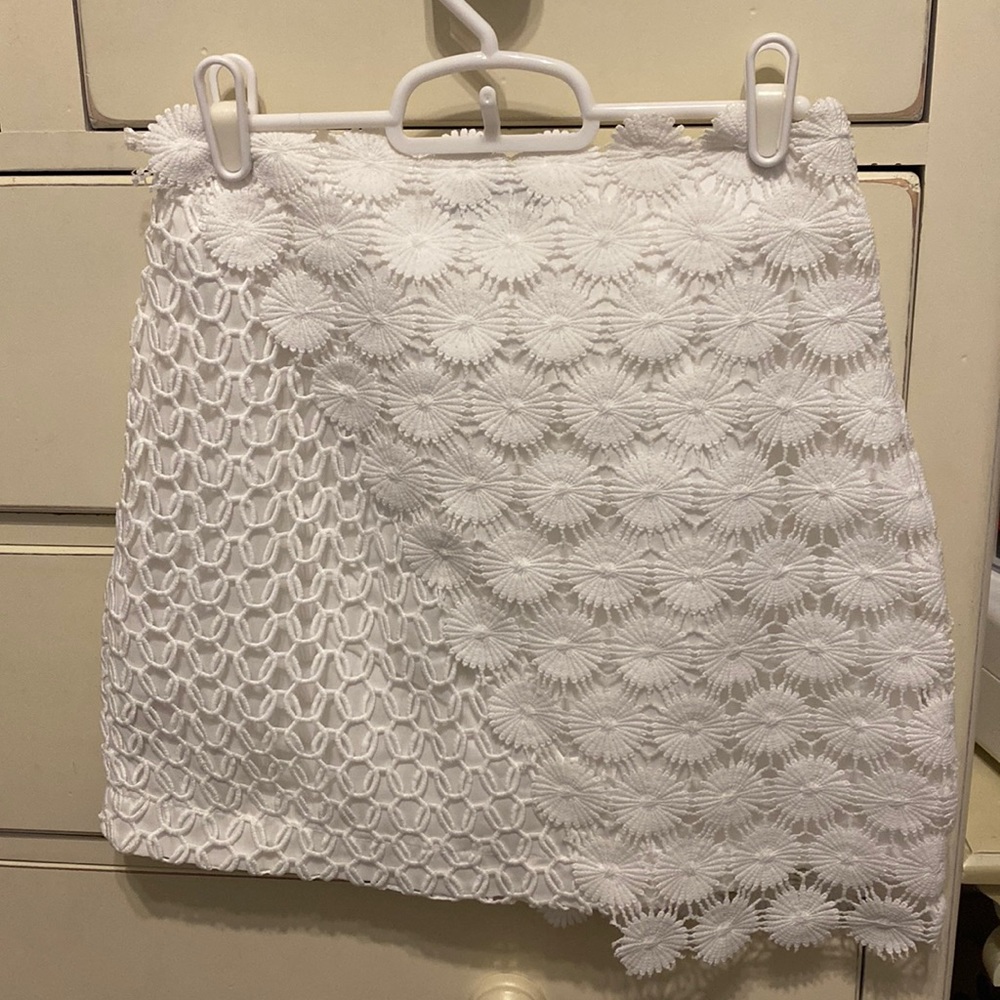 Lace overlay skirt